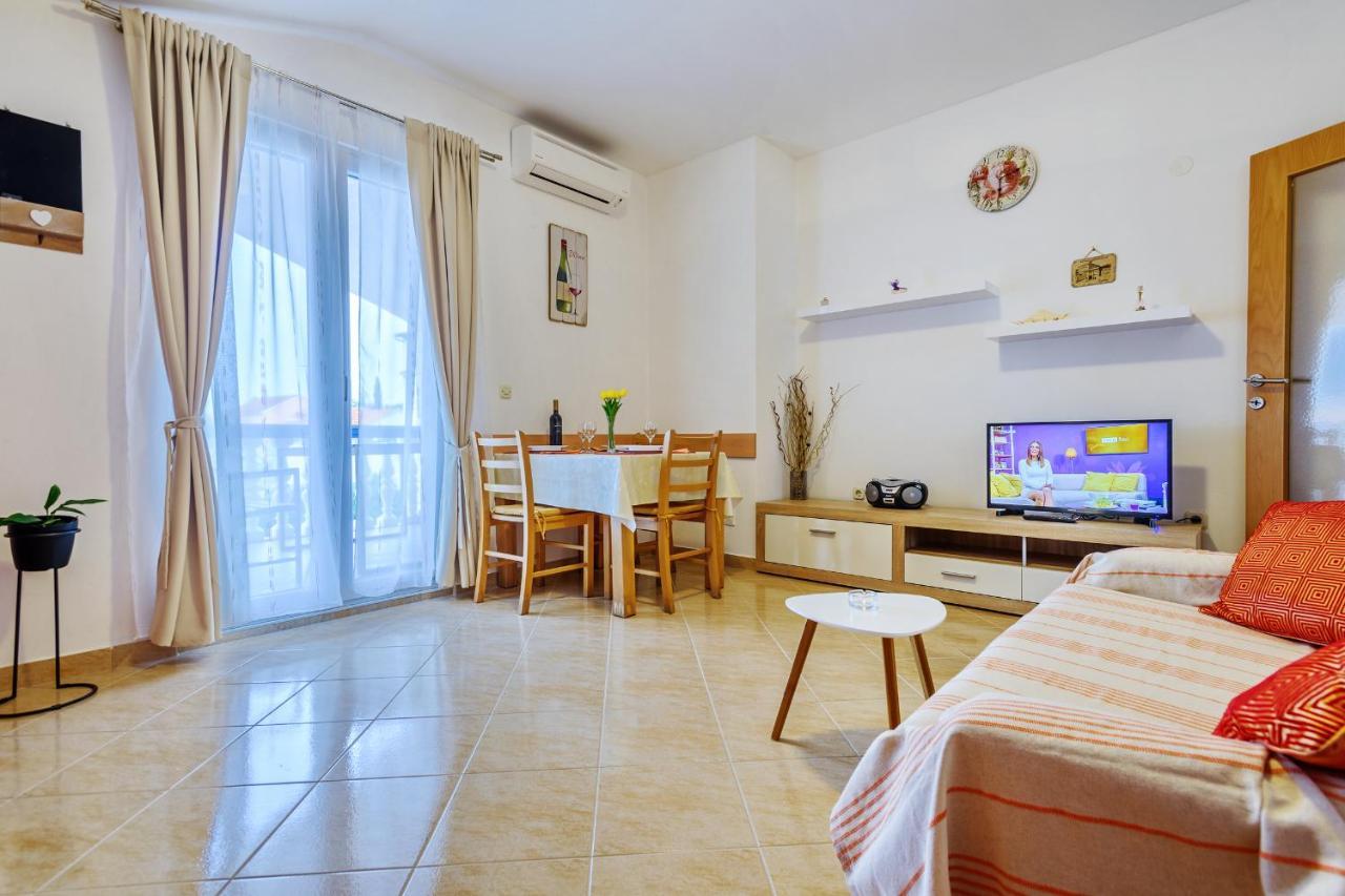 Apartmani Nena ซาดาร์ ภายนอก รูปภาพ