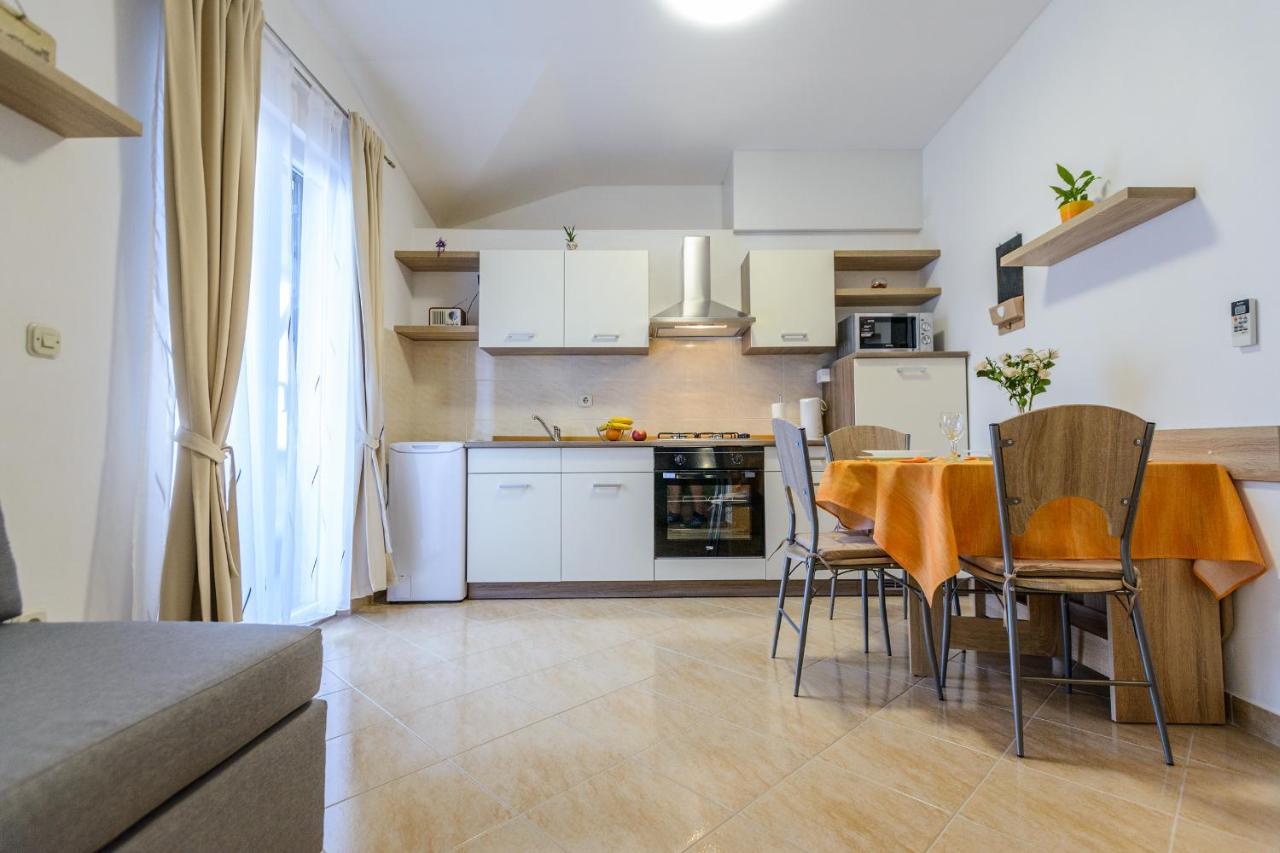 Apartmani Nena ซาดาร์ ภายนอก รูปภาพ