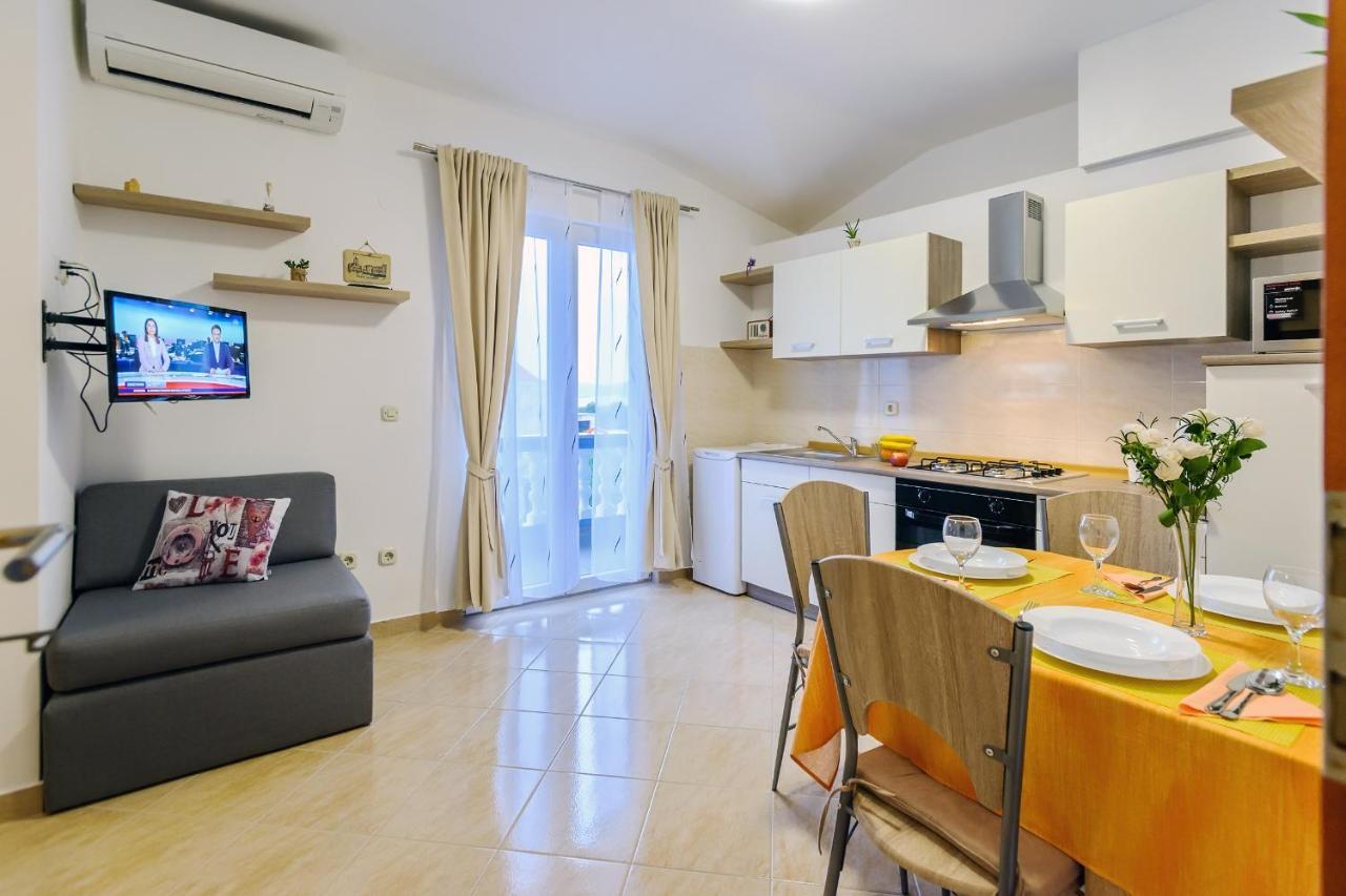 Apartmani Nena ซาดาร์ ภายนอก รูปภาพ