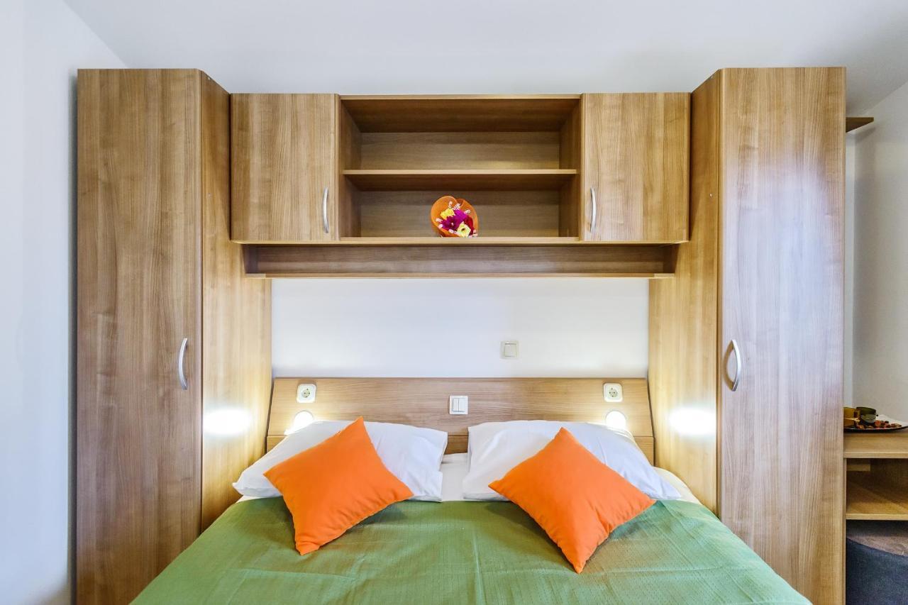 Apartmani Nena ซาดาร์ ภายนอก รูปภาพ