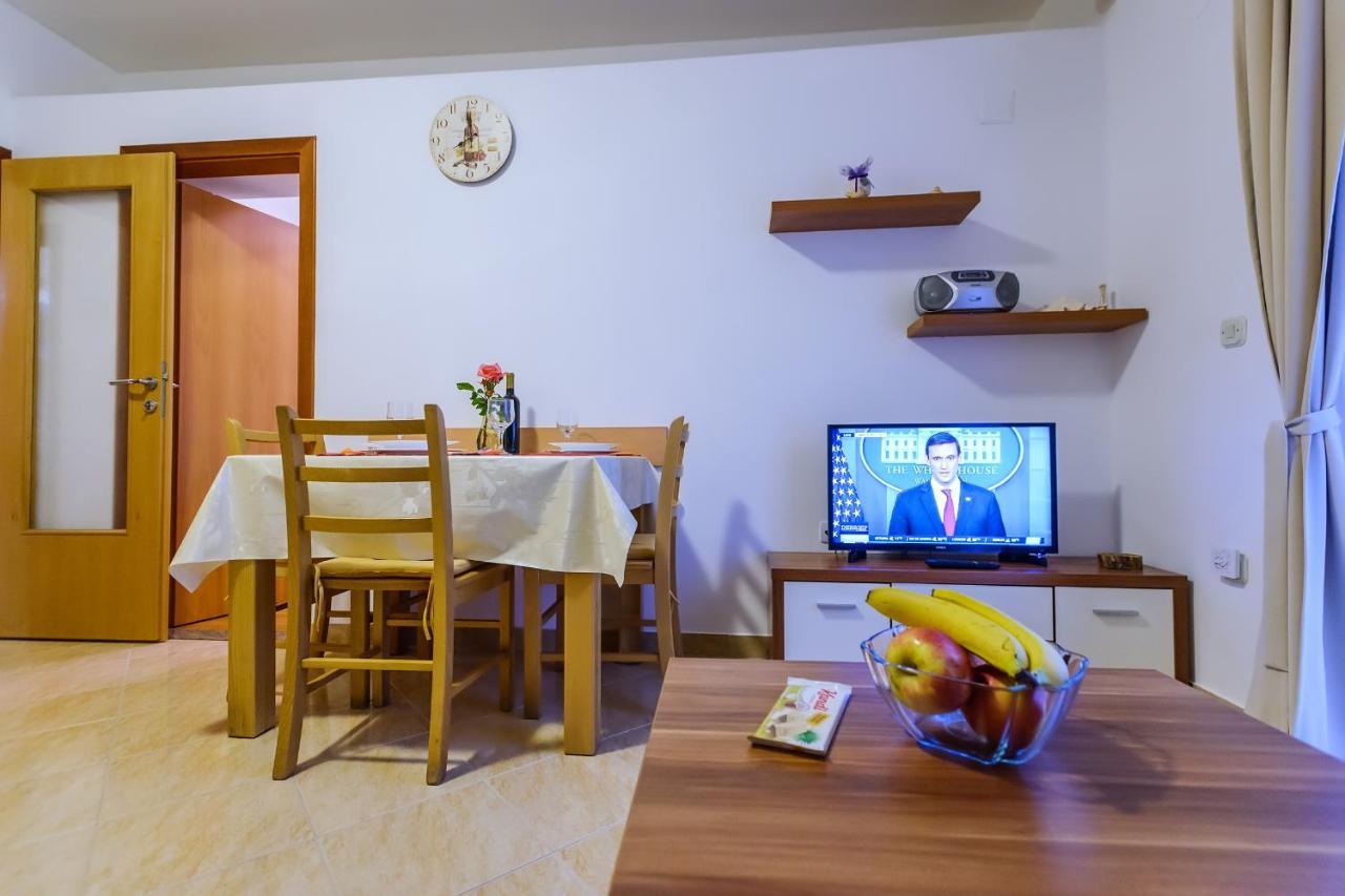 Apartmani Nena ซาดาร์ ภายนอก รูปภาพ